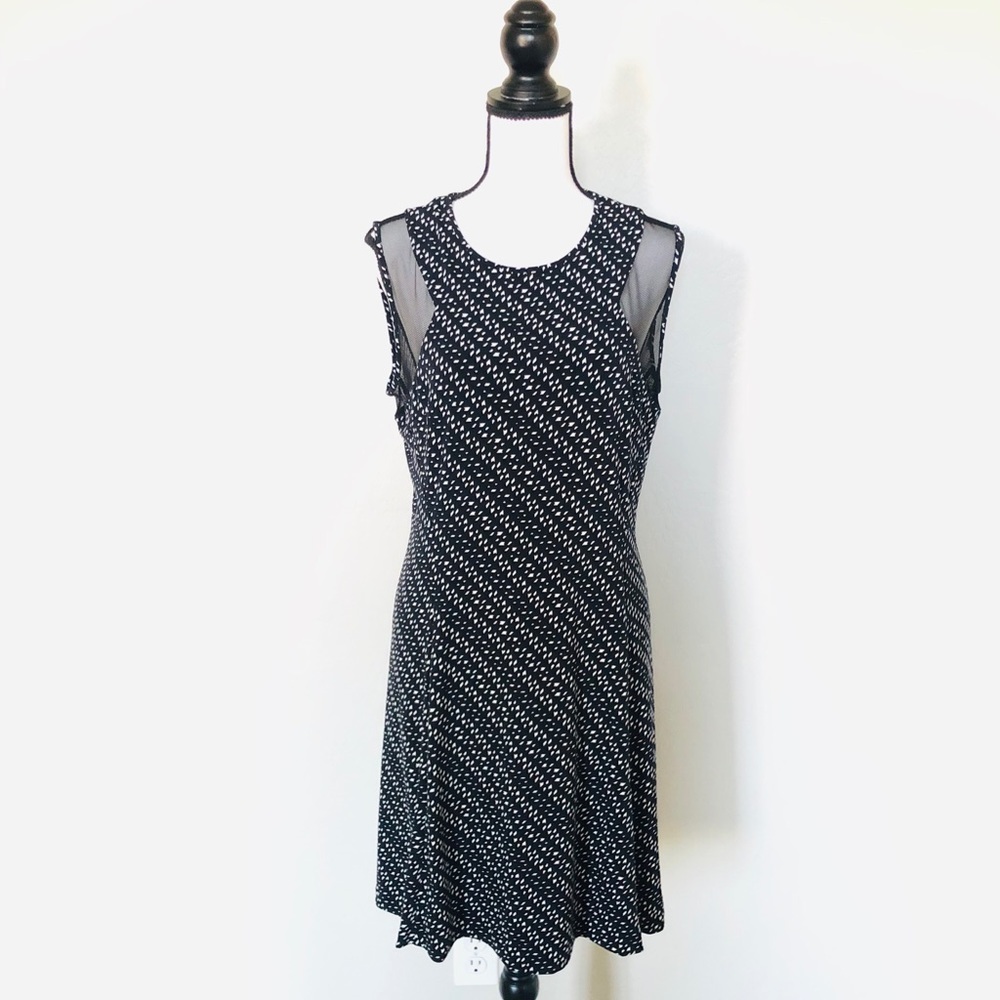 Vince Camuto Blk/wht print dress